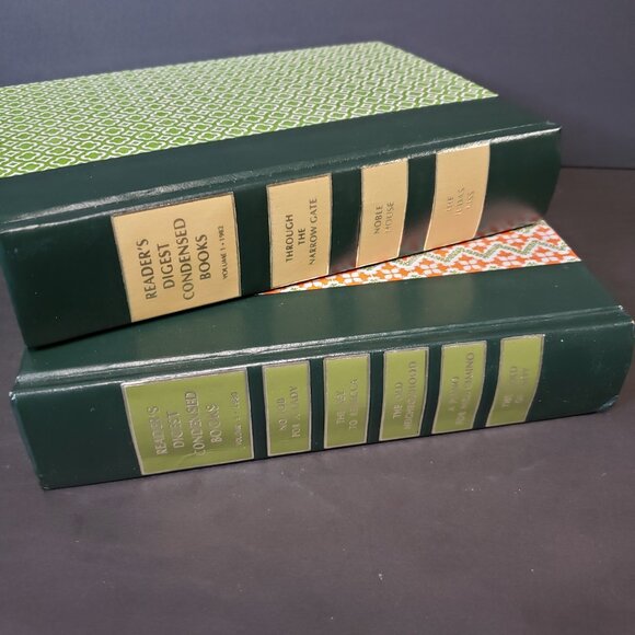 2 Beautiful Vintage Green HB Readers Digest Condensed Books Riser Decor - Picture 2 of 9